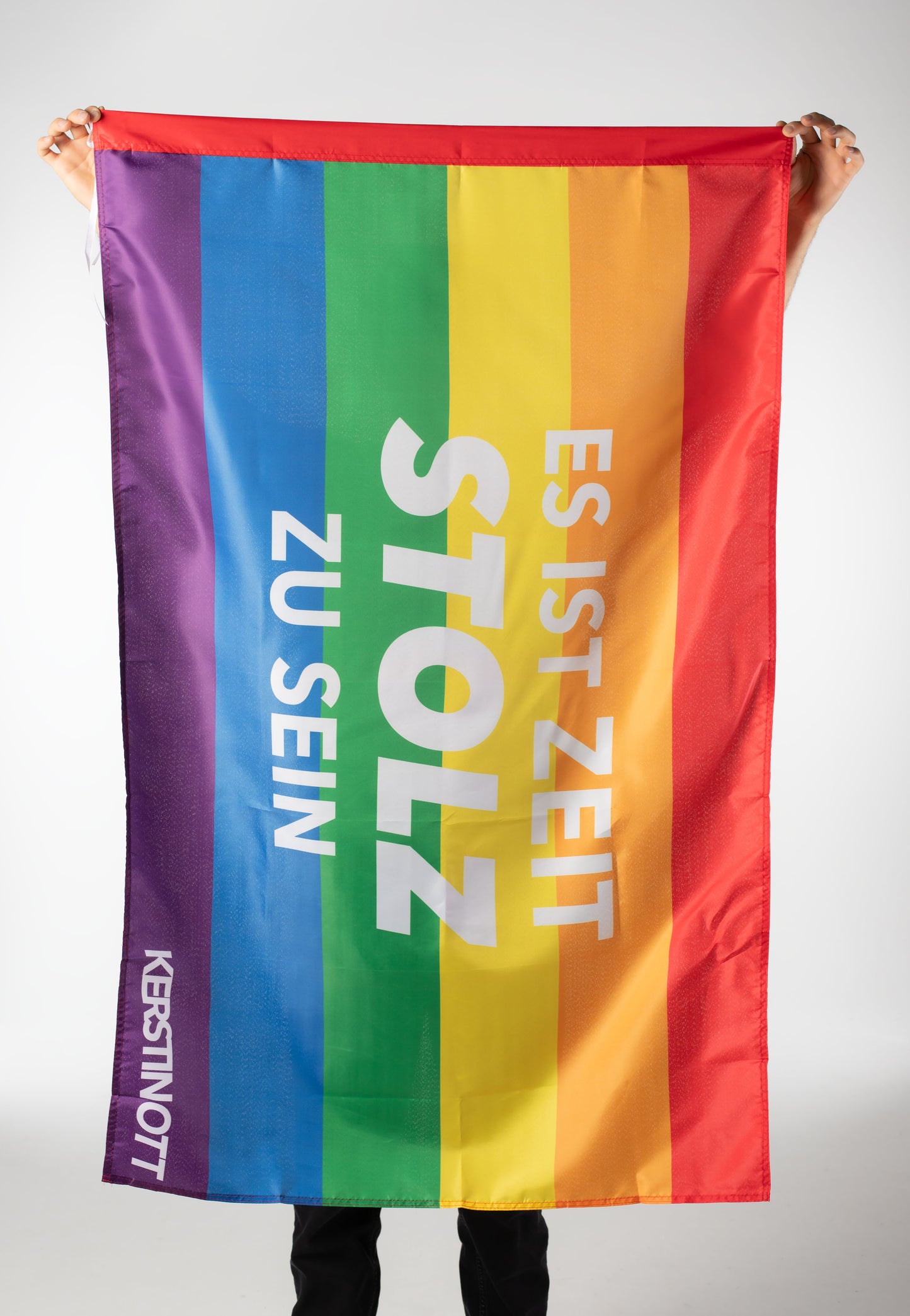 Kerstin Ott - Regenbogen - Flagge | Neutral-Image